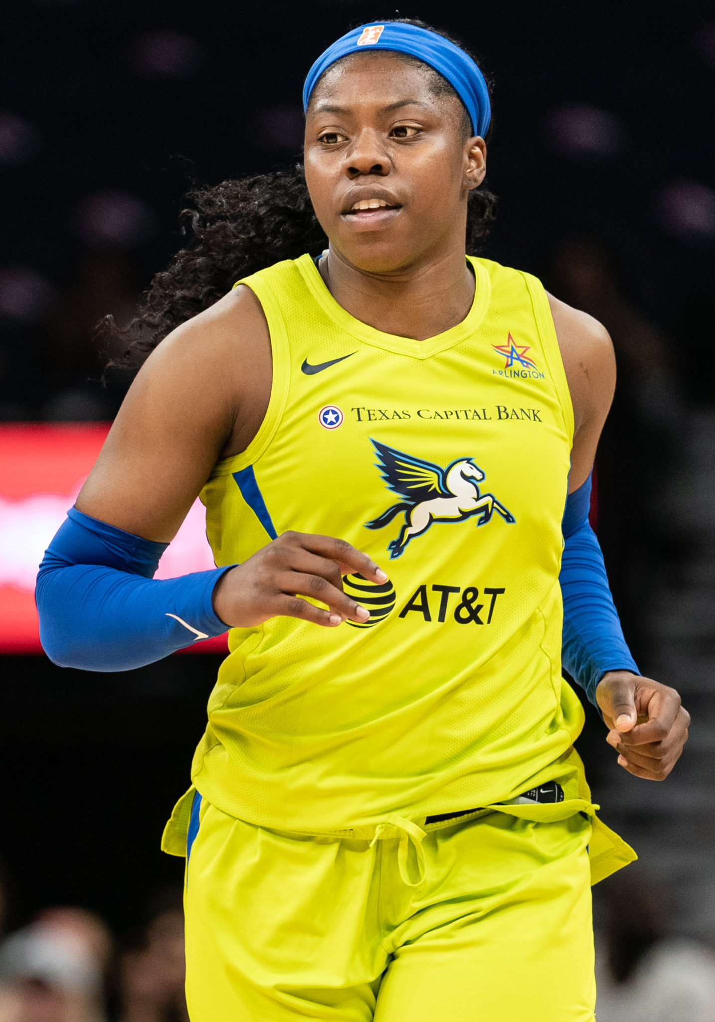 Arike Ogunbowale Mendengarkan Saran Pelatih, Mendominasi Babak Kedua untuk Membawa Dallas Wings Menang